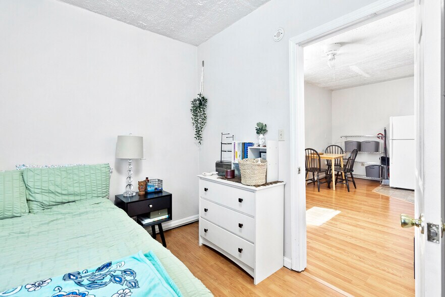 More Photos Of 458 High St, Morgantown Apartments For Sale