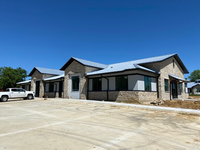 More Photos Of 1110 N Kimball Ave, Southlake Medical For Lease