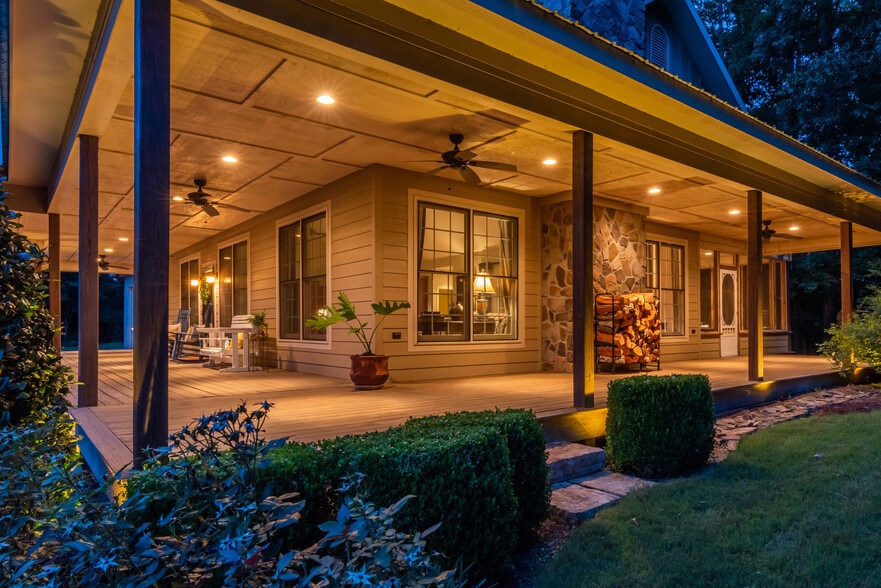 More Photos Of 565 Owens Gin Rd NE, Calhoun Lodge Meeting Hall For Sale