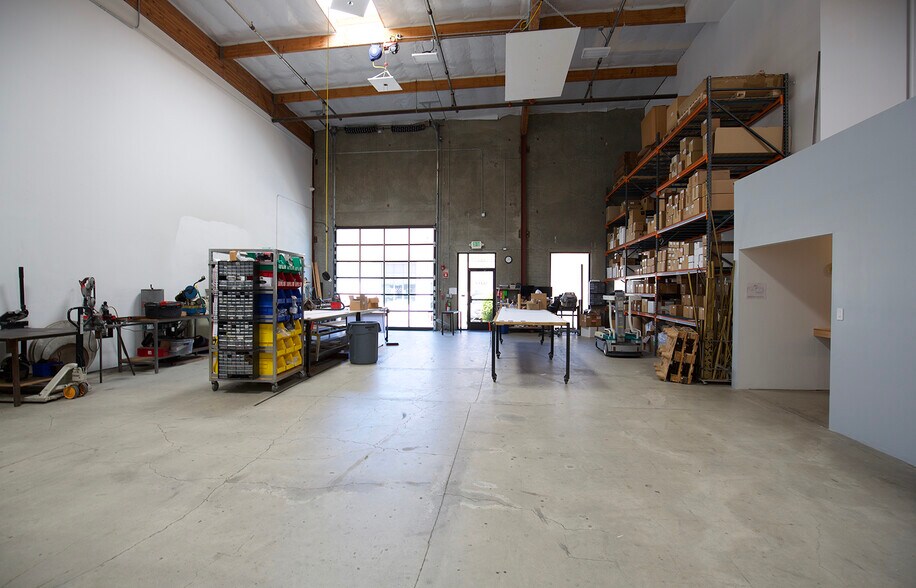 More Photos Of 105 W North St, Healdsburg Research And Development For Lease
