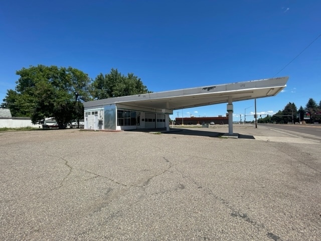 More Photos Of 3701 2nd Ave N, Great Falls Auto Repair For Sale