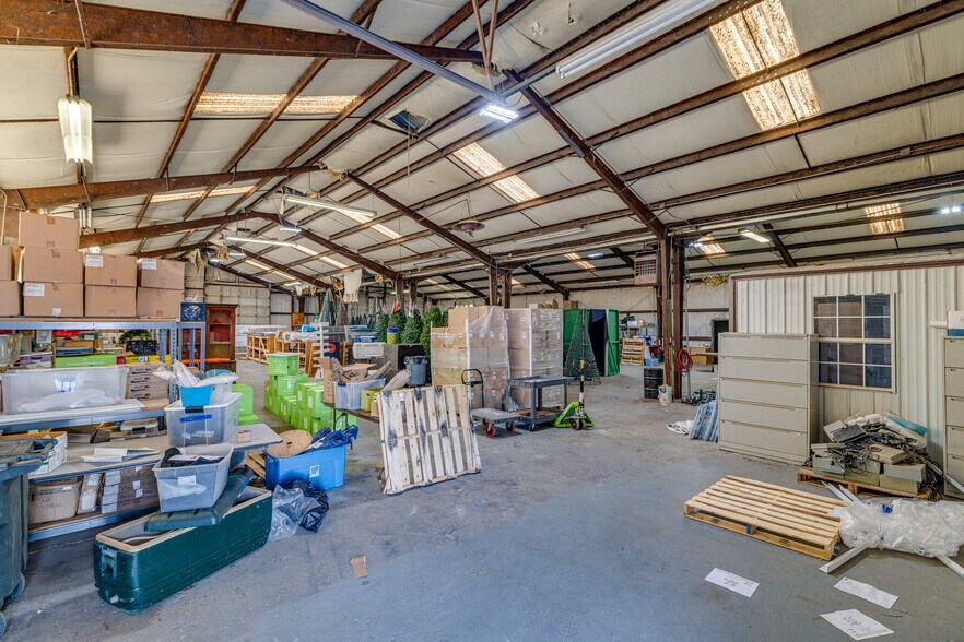 More Photos Of 1831 Old Natchitoches Rd, West Monroe Distribution For Sale