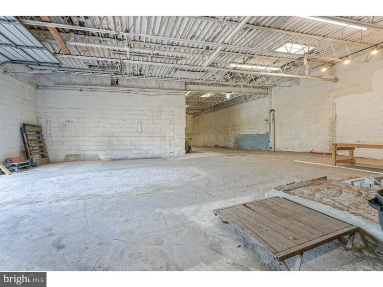 More Photos Of 240-242 N Broadway, Gloucester City Warehouse For Sale