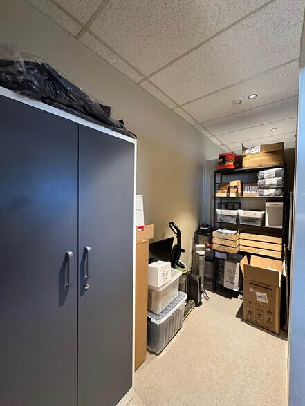 More Photos Of 1999 S Bascom Ave, Campbell Office For Lease