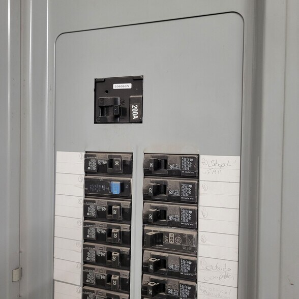 More Photos Of 61 Sullivan St, Wurtsboro Showroom For Sale