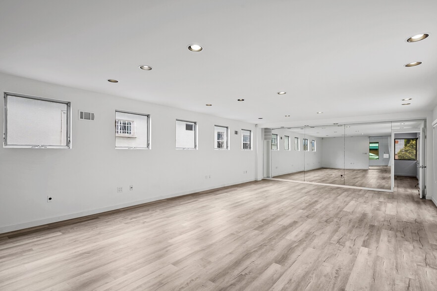 More Photos Of 742 Washington Blvd, Marina Del Rey Loft Creative Space For Sale