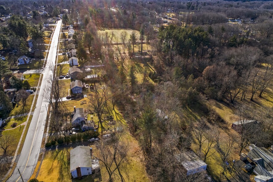 More Photos Of 465 Hills St, East Hartford Contractor Storage Yard For Sale