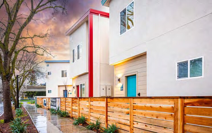 More Photos Of 3131 W St, Sacramento Apartments For Sale