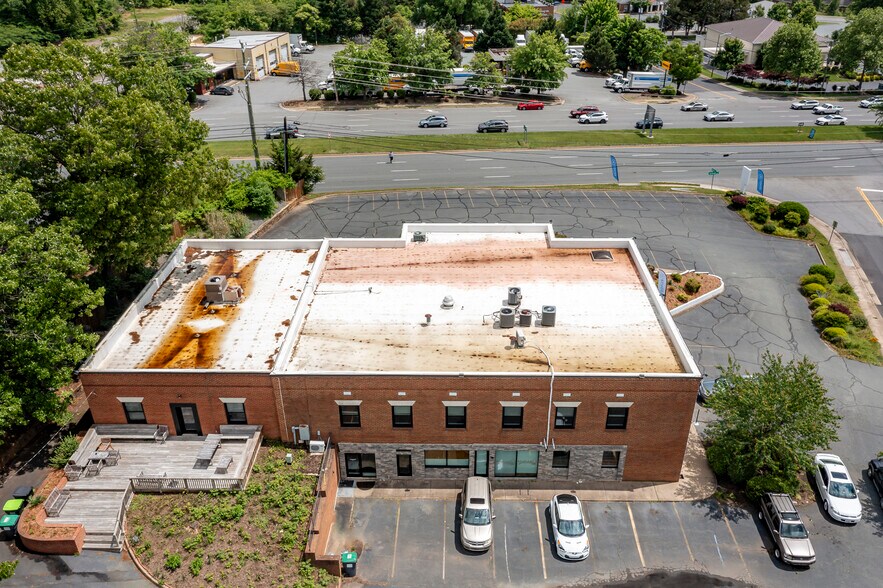 More Photos Of 490 Westfield Rd, Charlottesville Storefront Retail Office For Sale