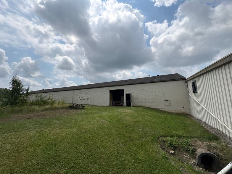 More Photos Of 6103 State Route 446, Canfield Warehouse For Lease