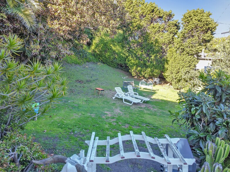 More Photos Of 153-157 W Channel Rd, Santa Monica Apartments For Sale