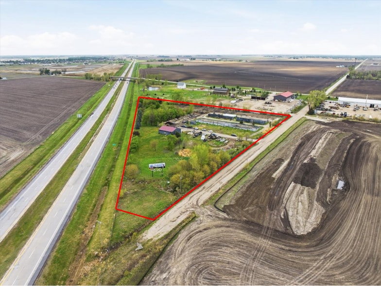 More Photos Of 6610 N 264th Cir, Valley Warehouse For Sale