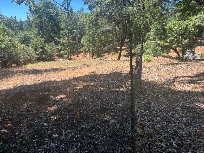 More Photos Of 15574 Hinton Rd, Pioneer Land For Sale