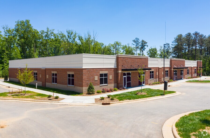 More Photos Of 2041 Energy Dr, Apex Unknown For Lease