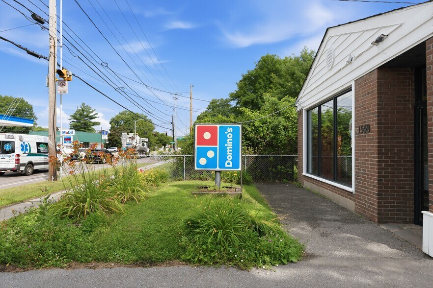 Primary Photo Of 1548 North Ave, Burlington General Retail For Sale