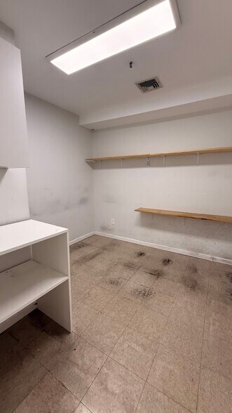 More Photos Of 1648 E 14th St, Brooklyn Medical For Lease