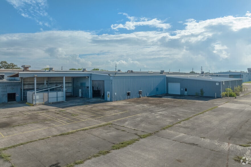 More Photos Of 8204 Fairbanks N Houston Rd, Houston Manufacturing For Lease