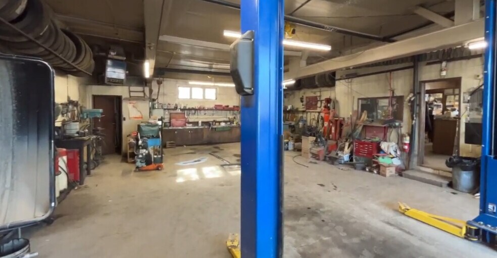More Photos Of 217 Royal St, Imperial Auto Repair For Sale