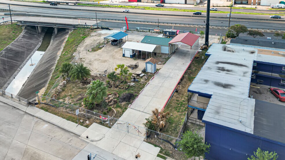 More Photos Of 721 Pasadena Fwy, Pasadena Industrial For Sale