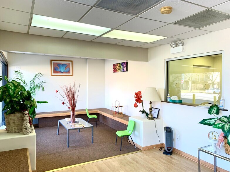 More Photos Of 7107 W Belmont Ave, Chicago Medical For Sale