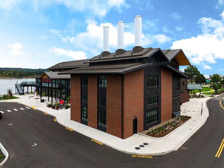 More Photos Of 254 Hendrickson Dr, Kalama Restaurant For Lease