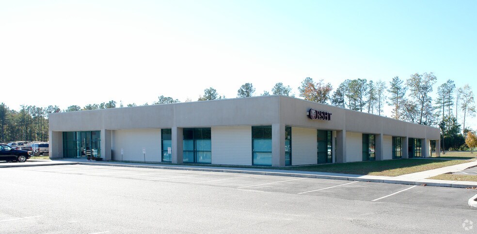 More Photos Of 701-725 W Hundred Rd, Chester Light Distribution For Lease