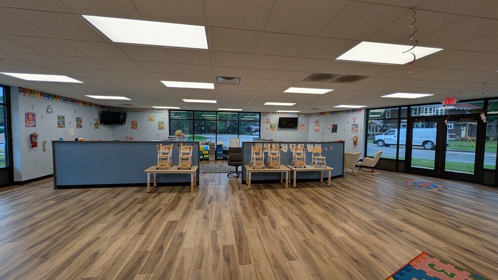 More Photos Of 521 N Williams St, South Bend Storefront Retail Residential For Lease
