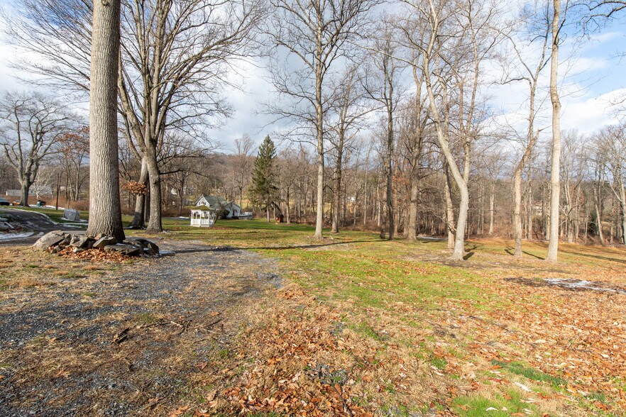 More Photos Of 1303 Evergreen Dr, Bethlehem Lodge Meeting Hall For Sale