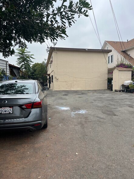More Photos Of 724 E 32nd St, Los Angeles Apartments For Sale