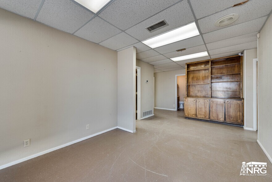 More Photos Of 3938 S County Road 1290, Odessa Warehouse For Lease