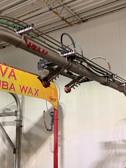 More Photos Of 5600 New Wilke Rd, Rolling Meadows Carwash For Sale