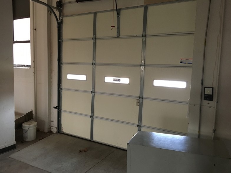 More Photos Of 1400 NW 3rd St, Oklahoma City Schools For Sale