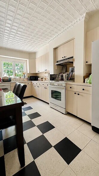 More Photos Of 468 Jefferson Ave, Brooklyn Multifamily For Sale