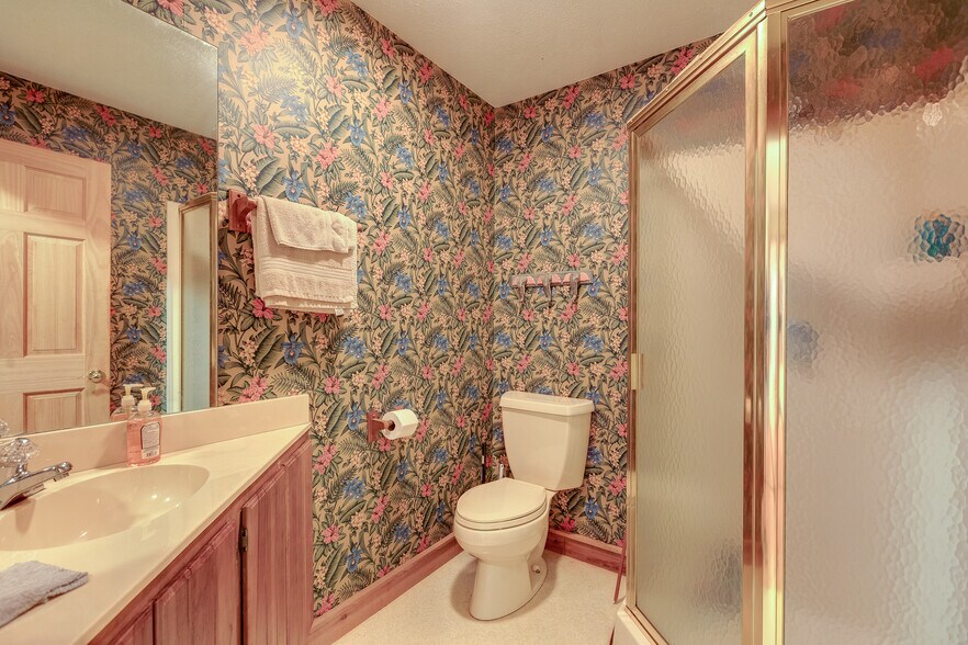 More Photos Of 4032 Highway 48 W, Mccomb Specialty For Sale
