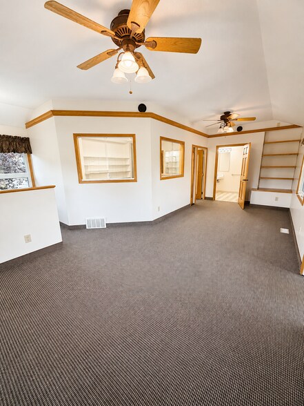 More Photos Of 825 W US-10, Scottville Office For Lease