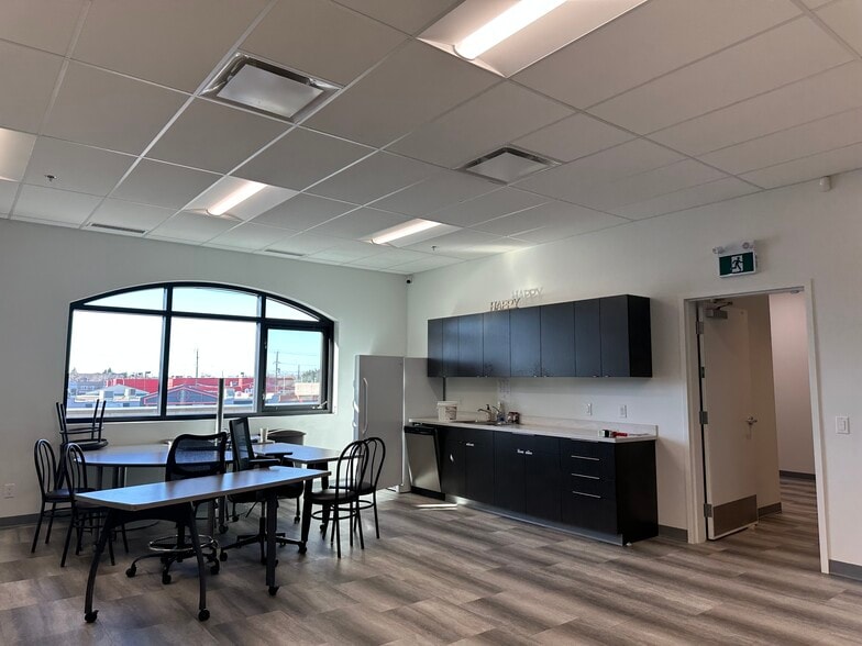 More Photos Of 10644-10646 97 St NW, Edmonton Storefront For Sale