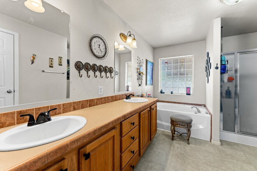 More Photos Of 70932 Highway 60, Wenden General Retail For Sale