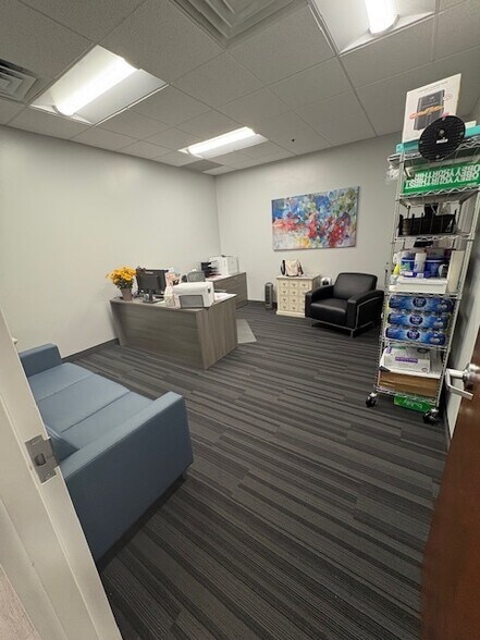 More Photos Of 387 Medina Rd, Medina Light Manufacturing For Lease