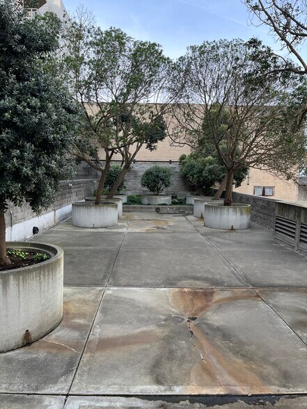 More Photos Of 1650 Jackson St, San Francisco Apartments For Sale