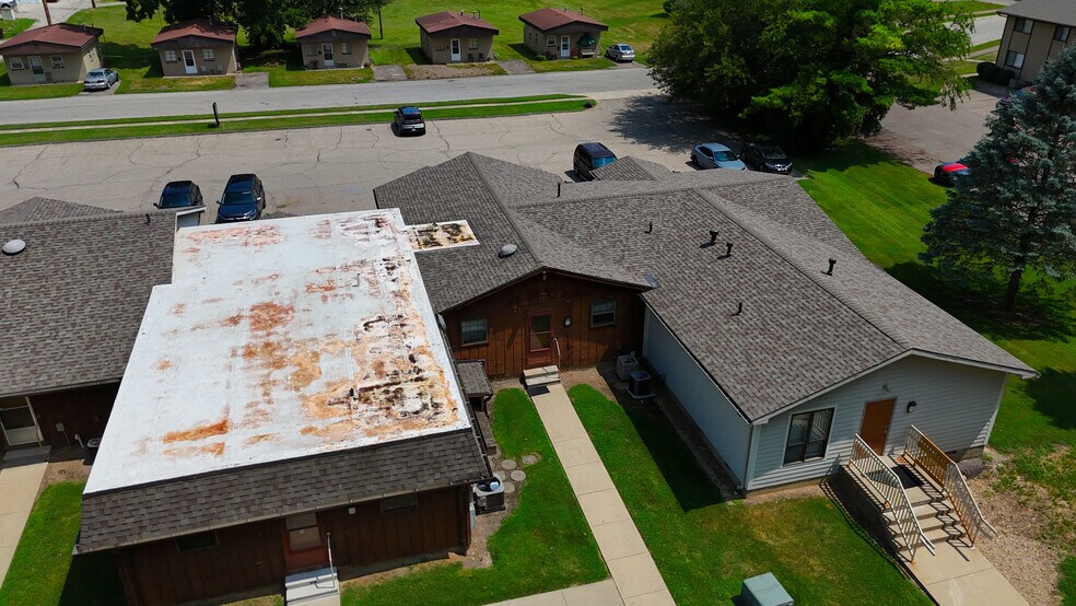 More Photos Of 131-139 Lewis Ave, Circleville Medical For Sale
