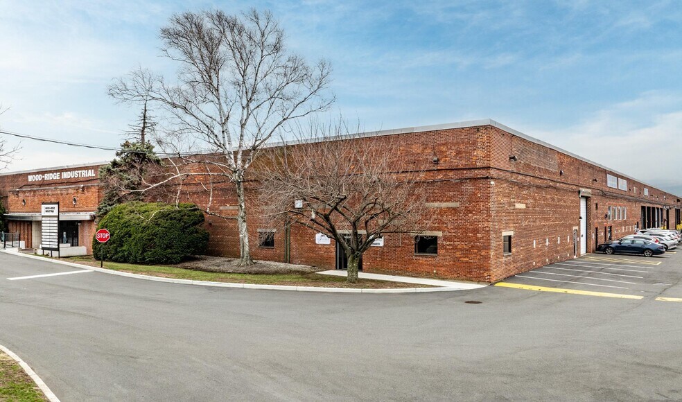 More Photos Of 1 Passaic St, Wood-Ridge Warehouse For Lease