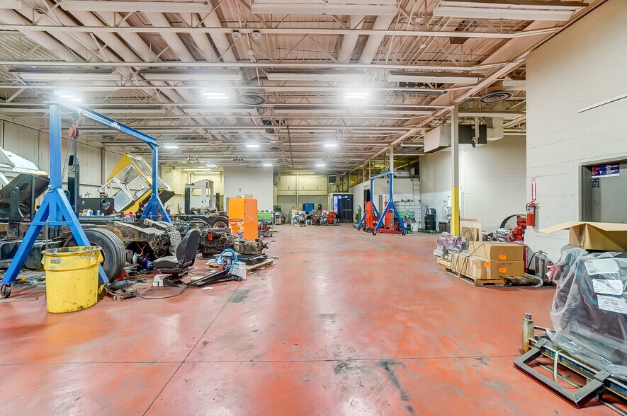 More Photos Of 2025 E 4th St, Lima Light Manufacturing For Lease