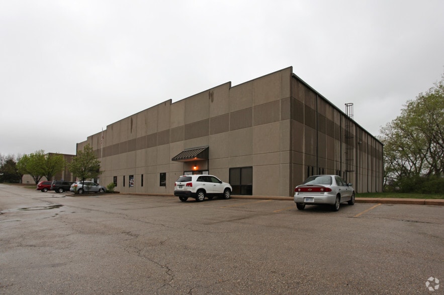 More Photos Of 16210 W 110th St, Lenexa Warehouse For Sale