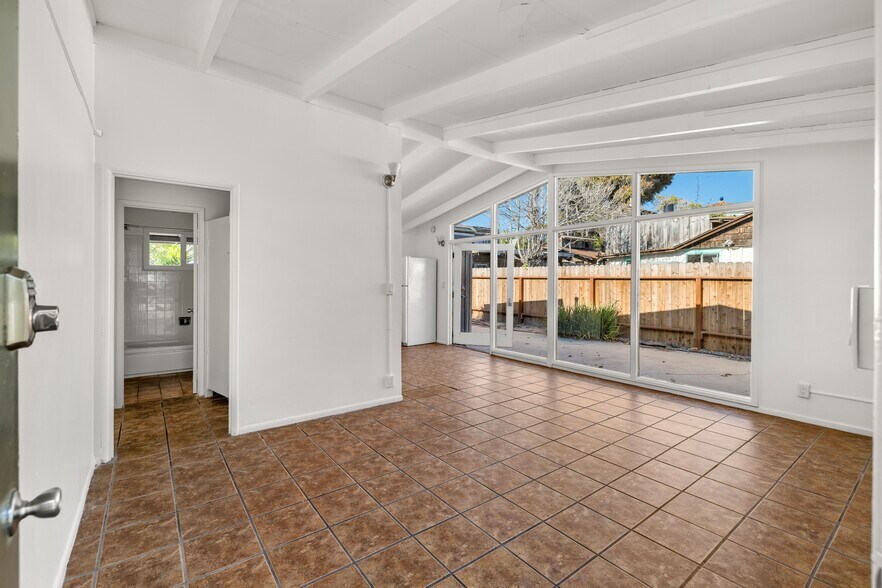 More Photos Of 6648 Del Playa Dr, Goleta Specialty For Sale