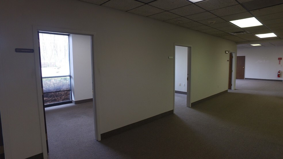 More Photos Of 111 Howard Blvd, Mount Arlington Office For Lease
