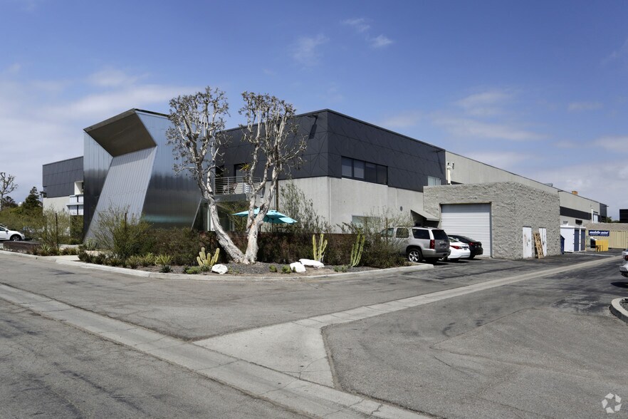 More Photos Of 4503-4509 Glencoe Ave, Marina Del Rey Research And Development For Lease