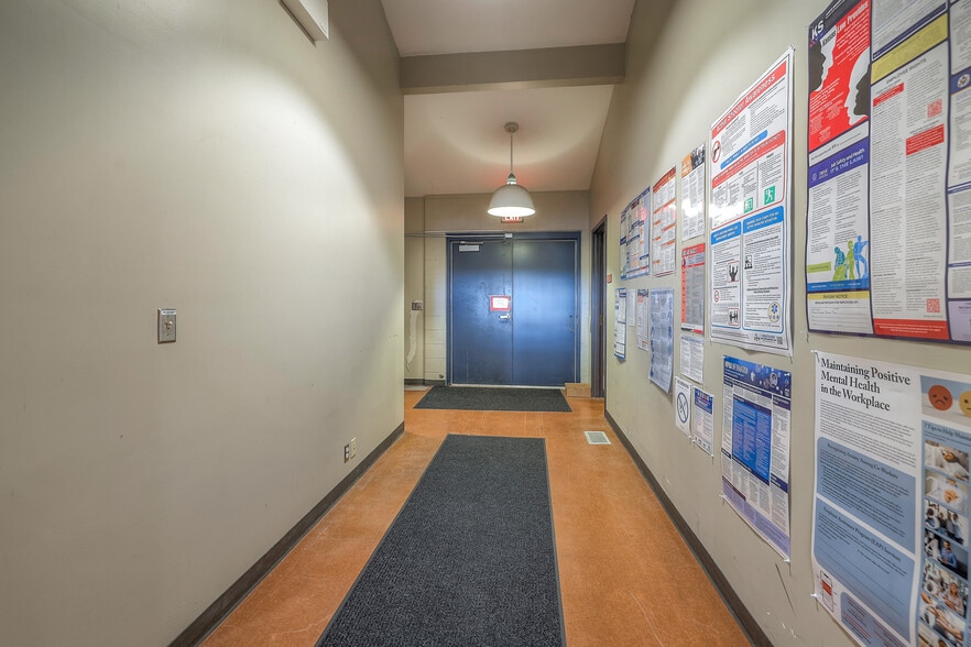 More Photos Of 8880 Ballentine St, Overland Park Office For Sale