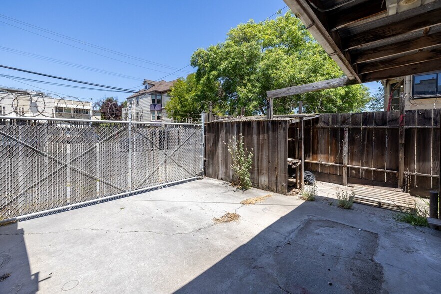 More Photos Of 3101 San Pablo Ave, Berkeley Storefront Retail Residential For Sale