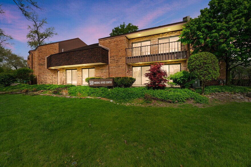 More Photos Of 501 W Ogden Ave, Hinsdale Medical For Sale