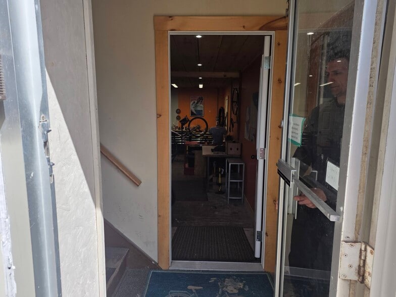 More Photos Of 4-6 Sykes St N, Meaford Apartments For Sale